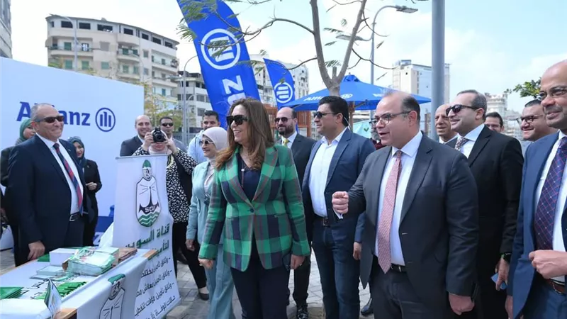 رئيس الرقابة المالية ومحافظ دمياط وقيادات القطاع المالي يفتتحون أول معرض للخدمات المالية