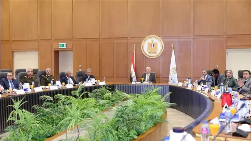 وزير التعليم العالي يؤكد على: تطوير خطط تسويق المخرجات البحثية