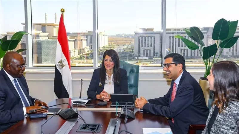 وزيرة التعاون الدولي تلتقي المدير الإقليمي لمؤسسة التمويل الدولية لمناقشة جهود تحسين بيئة الأعمال 