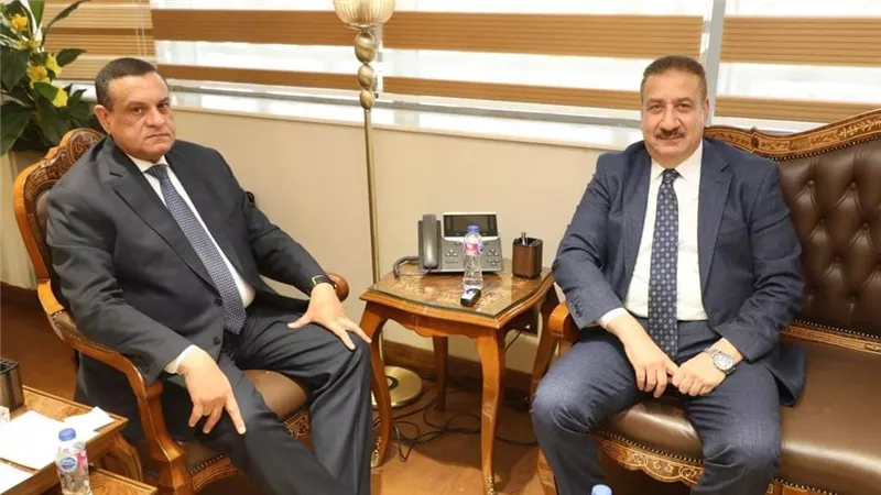 وزير التنمية المحلية يبحث مع محافظ المنوفية استعدادات المحافظة لاستقبال شهر رمضان 