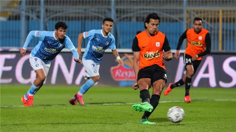 الدوري المصري.. بيراميدز يفقد نقطتين بالتعادل مع فاركو 1-1