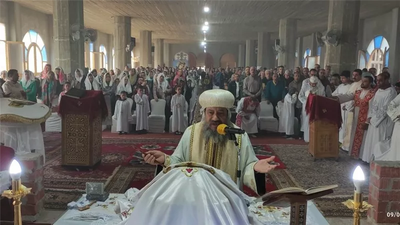 أسقف السويس يترأس قداس عيد نياحة البابا كيرلس السادس