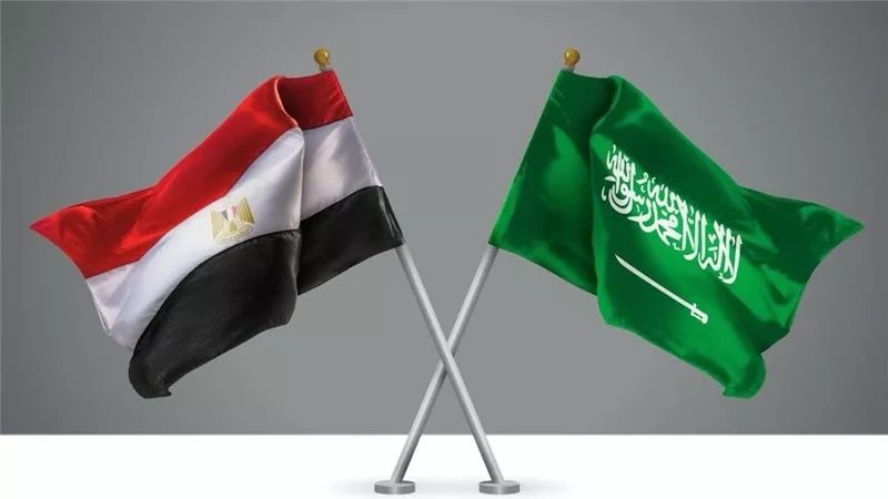 وزير التجارة والصناعة يتوجه للعاصمة السعودية الرياض للمشاركة باجتماعات الدورة الثامنة عشر للجنة المصرية السعودية المشتركة
