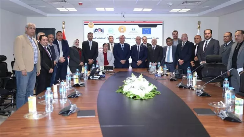 وزارة التنمية المحلية والهيئة العربية للتصنيع يوقعان عقد إنشاء 4 مصانع لتدوير المخلفات الصلبة