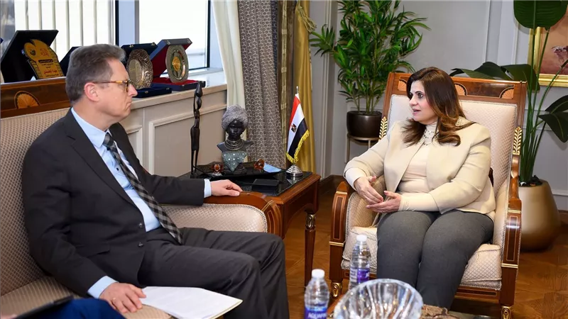 وزيرة الهجرة تبحث مع السفير الألماني تعزيز التعاون المشترك بشأن المركز المصري الألماني للهجرة 