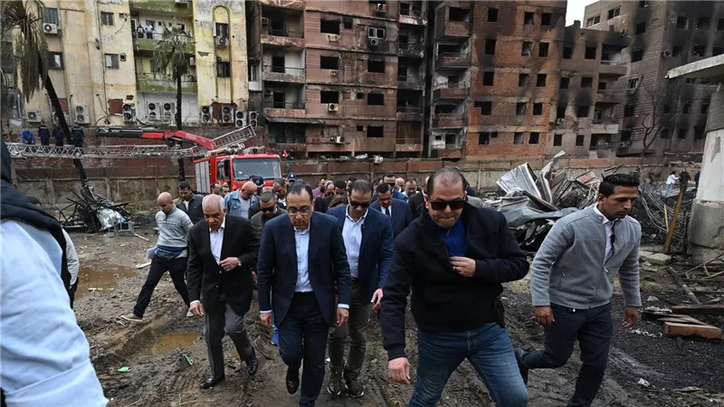 مدبولي: سنتحمل تكلفة إعادة الوضع كما كان قبل حريق العمرانية فالأهالي لا ذنب لهم