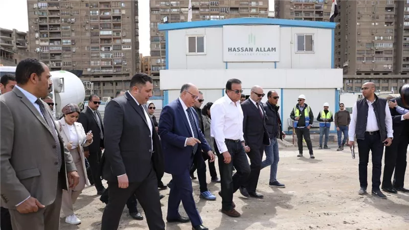 وزير الصحة يزور مصابي أحداث غزة بمعهد ناصر