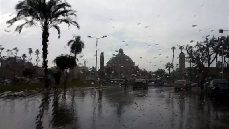 الأرصاد الجوية تحدد أماكن سقوط الأمطار الرعدية غدا