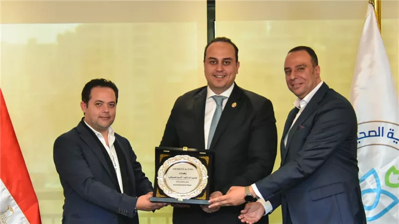 رئيس هيئة الرعاية الصحية يبحث التعاون مع سمينس لتطوير نظام إدارة المباني (BMS) باستخدام التكنولوجيا الذكية 