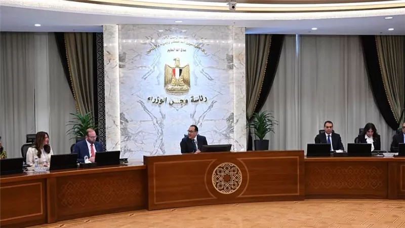 رئيس الوزراء يلتقي وفدًا من أعضاء مجلس النواب الأمريكي
