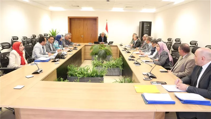  سويلم يتابع موقف استعدادات أجهزة الوزارة لفترة أقصى الإحتياجات