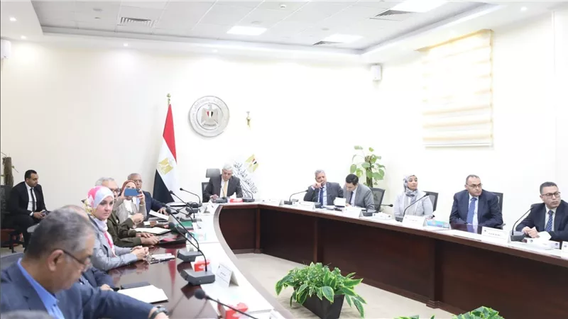 وزير التعليم العالي والبحث العلمي يرأس اجتماع مجلس المراكز والمعاهد والهيئات البحثية