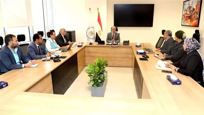 سويلم يتابع إجراءات تحسين إدارة وتوزيع المياه في مصر