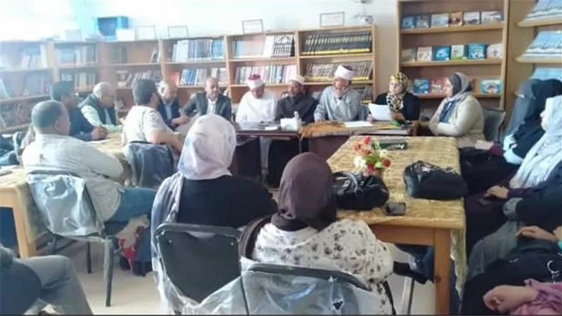 أزهرية السويس تعقد المقابلات الشخصية للمرشحين لرؤساء لجان الشهادة الثانوية