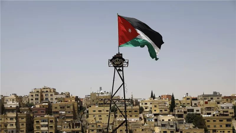 بعد ضرب إيران لإسرائيل.. الأردن تغلق المجال الجوي للبلاد أمام حركة الطائرات