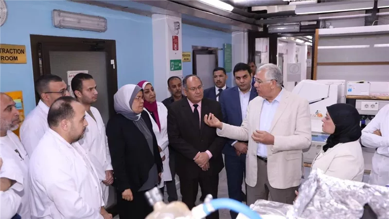 وزير الزراعة يتفقد معامل معهد الصحة الحيوانية ومتبقيات المبيدات ويشيد بدورها في سلامة الغذاء ومنظومة الصادرات 