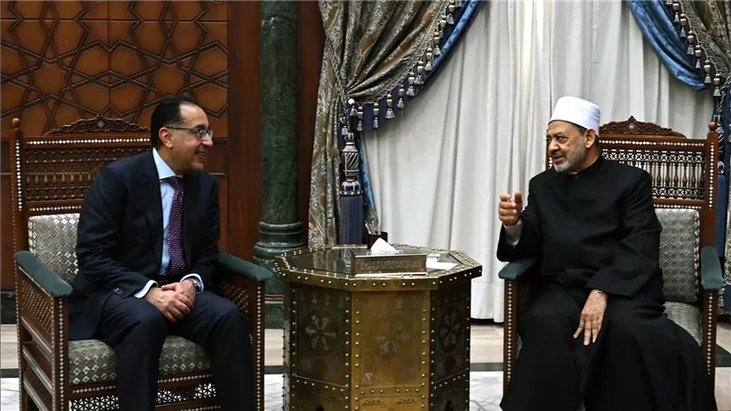 شيخ الأزهر يستقبل رئيس الوزراء لمتابعة الموقف التنفيذي لمشروع مدينة البعوث الإسلامية بالقاهرة الجديدة