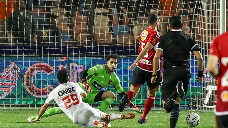 القمة 127.. الزمالك يتقدم على الأهلي بهدف سيف الجزيري فى الشوط الأول