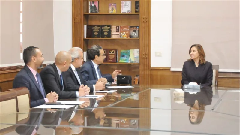 وزيرة الثقافة تلتقي مجلس إدارة اتحاد الناشرين المصريين لبحث سبل التعاون