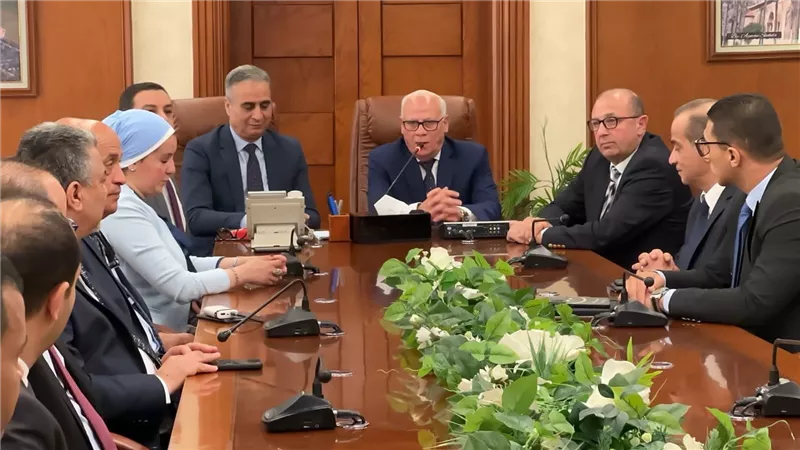 أبرزها ضبط الاسعار.. رئيس حماية المستهلك يلتقي بمحافظ بورسعيد لمناقشة بعض الملفات