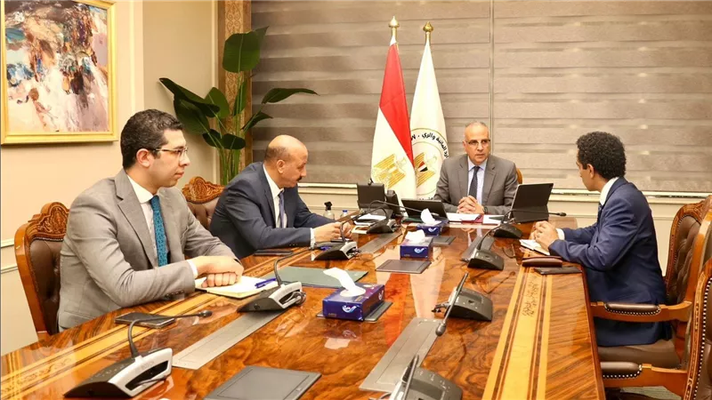  سويلم يلتقى المدير التنفيذي للشبكة الاسلامية لتنمية وادارة مصادر المياه التابعة لمنظمة التعاون الاسلامي
