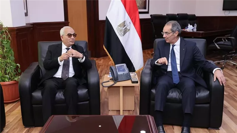 وزيرا الاتصالات والتربية والتعليم يجتمعان لبحث تطوير المنظومة التعليمية