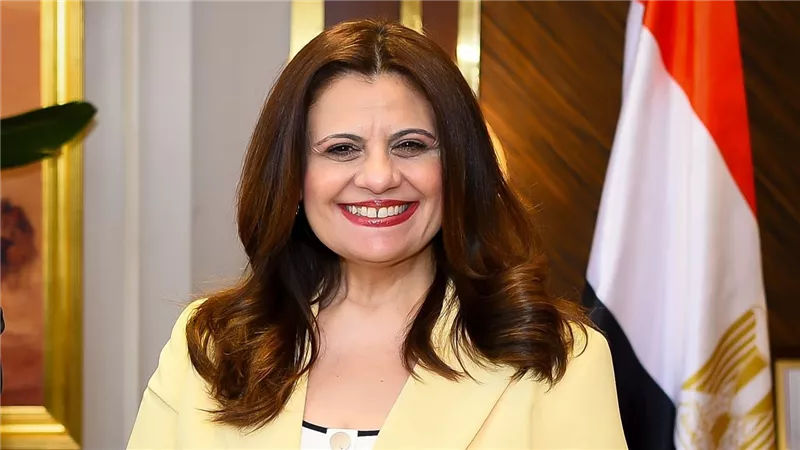 وزيرة الهجرة تعلن ضوابط الاستفادة من مهلة الشهر لدفع الوديعة للمسجلين في مبادرة السيارات 