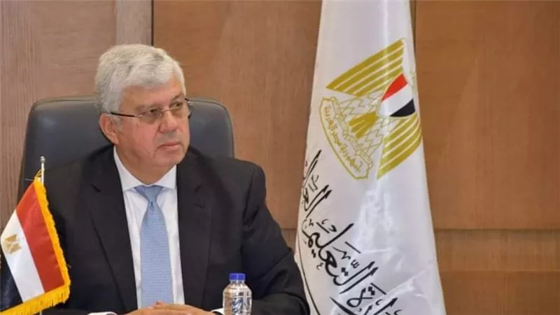 وزير التعليم العالي يوجه برفع درجة الاستعداد بالمستشفيات الجامعية خلال عيد القيامة المجيد وشم النسيم