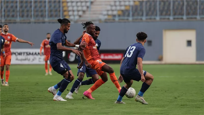 ماييلي يقود هجوم بيراميدز أمام مودرن فيوتشر في الدوري المصري