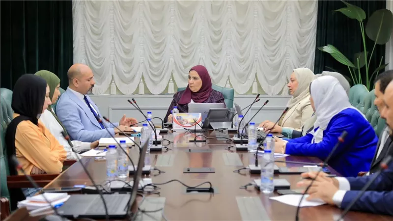 وزيرة التضامن تجتمع مع فريق تنمية الأصول بالوزارة لمراجعة موقف التسجيل والإشهار وتعظيم استثمارها لصالح تنمية الموارد