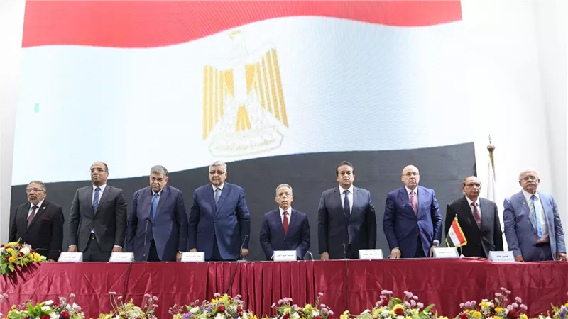 وزير الصحة يثمن جهود الأطقم الطبية المصرية في إنقاذ وإغاثة مصابي غزة