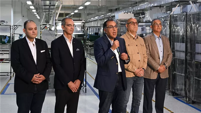 رئيس الوزراء: نعمل على تشجيع وتحفيز الشركات العالمية على التصنيع في مصر