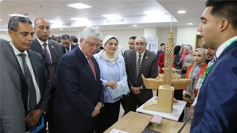 وزير التعليم العالي يشهد ختام فعاليات هاكاثون التكنولوجيا الأول بجامعة 6 أكتوبر التكنولوجية