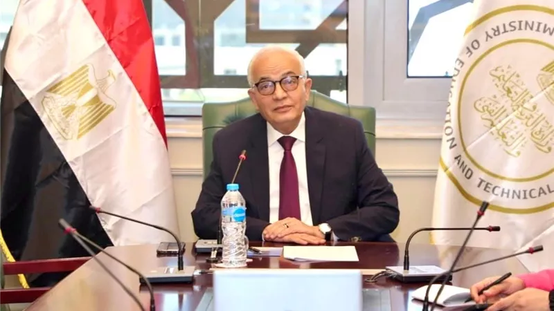 وزير التربية والتعليم يفتتح الندوة الوطنية الإقليمية الأولى حول 