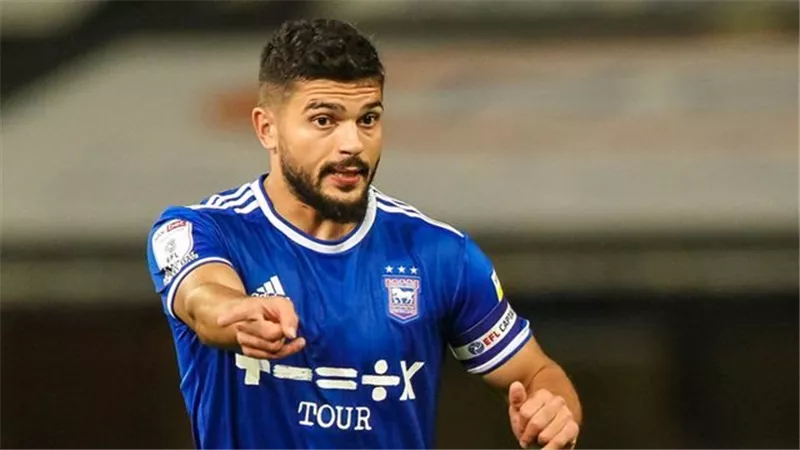 سام مرسي مرشح لأفضل لاعب في التشامبيونشيب من رابطة المحترفين