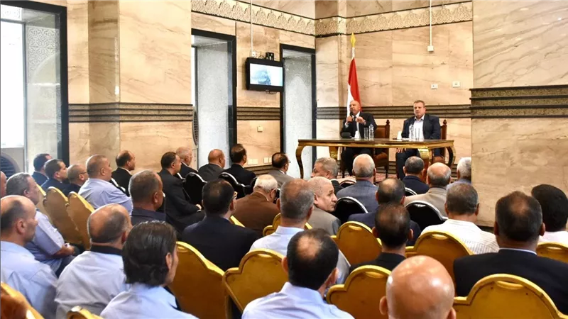 وزير النقل يطمئن على انتظام  جداول تشغيل القطارات وتقديم خدمات مميزة للركاب