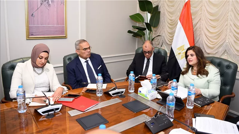 وزيرة الهجرة تترأس أول اجتماعات اللجنة العليا للهجرة  