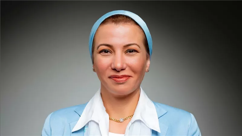 وزيرة البيئة تستعرض تقريرا حول آخر مستجدات الاستثمار في تحقيق التوافق البيئي في الصناعة 