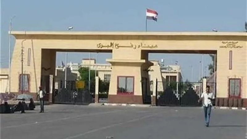 مصدر رفيع المستوى: مصر رفضت التنسيق مع إسرائيل فى دخول المساعدات من معبر رفح