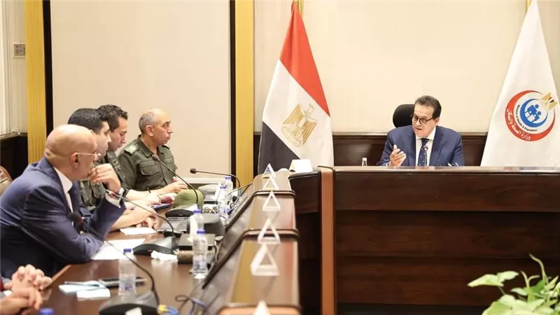 وزير الصحة يوجه بسرعة الانتهاء من تطبيق الميكنة بكافة المنشآت الطبية التابعة للوزارة