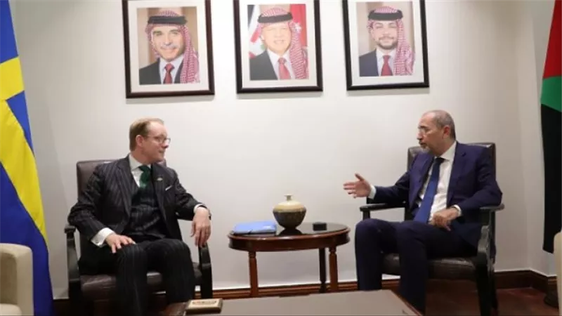 وزيرا خارجية الأردن والسويد يشددان على ضرورة وقف الحرب على غزة