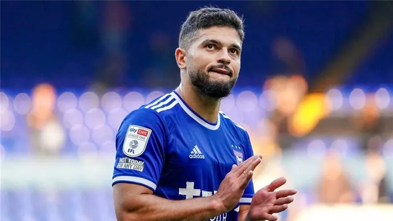 رسميًا.. سام مرسي يحصد جائزة لاعب الموسم في تشامبيونشيب
