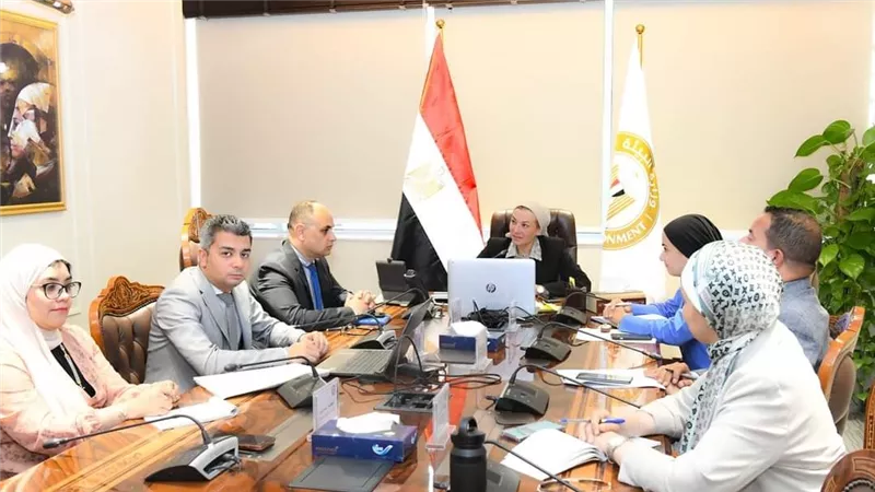 وزيرة البيئة تناقش مع ممثلي مُنظمة التعاون الاقتصادي مسودة تقرير سياسات النمو الأخضر