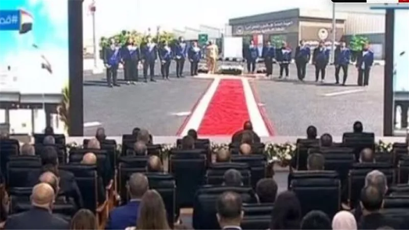 الرئيس السيسي يشهد افتتاح محاور جديدة منها محور هشام عرفات عبر فيديو كونفرانس