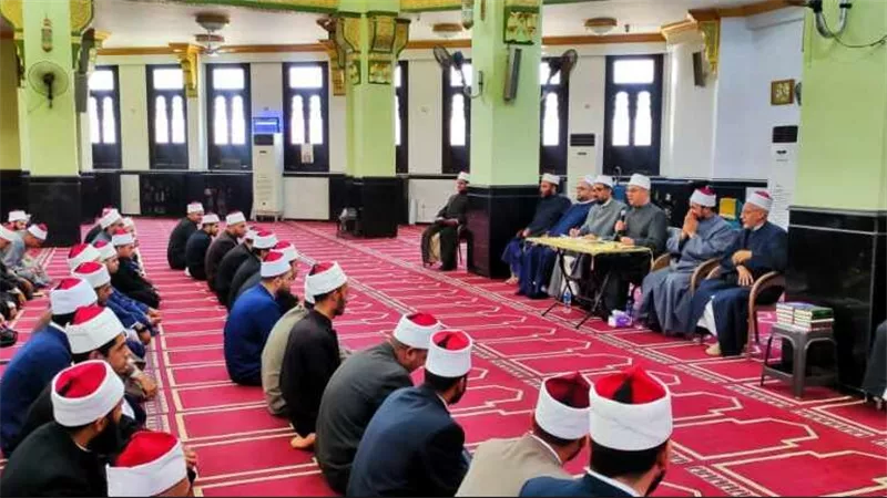 وكيل أوقاف السويس يطالب أئمة  المساجد بتكثيف الإنشطة الدعوية