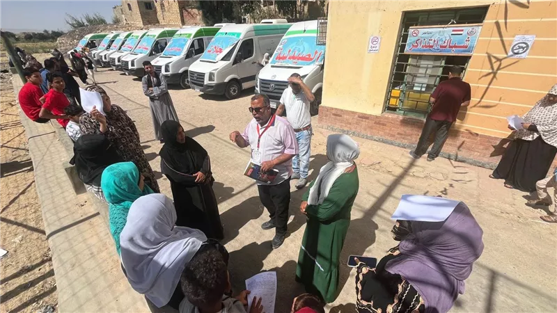 وكيل صحة السويس تتفقد أعمال القافلة الطبية المجانية بشباب الخواطرة