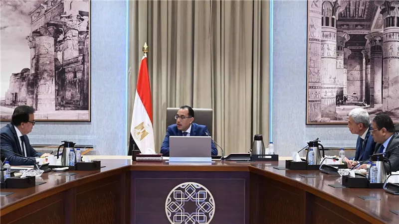 مدبولي: الدولة تعمل على توافر مختلف الأدوية بعد أن وفرت المكون الأجنبي المطلوب للأدوية ولغيرها من السلع الأساسية