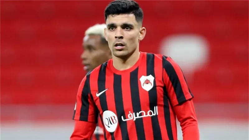 بيراميدز يرصد مليون ونصف دولار لخطف بن شرقي من الزمالك