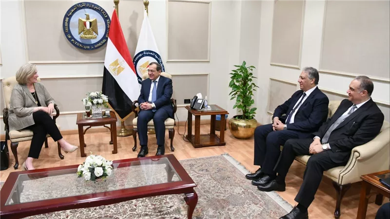 وزير البترول يستقبل الرئيس التنفيذى لشركة هاربور إنرجى أحد أكبر الشركات البريطانية فى مجال البترول