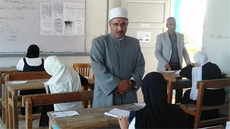  لليوم الثاني.. الهدوء يسود لجان إمتحانات الثانوية الأزهرية بالسويس